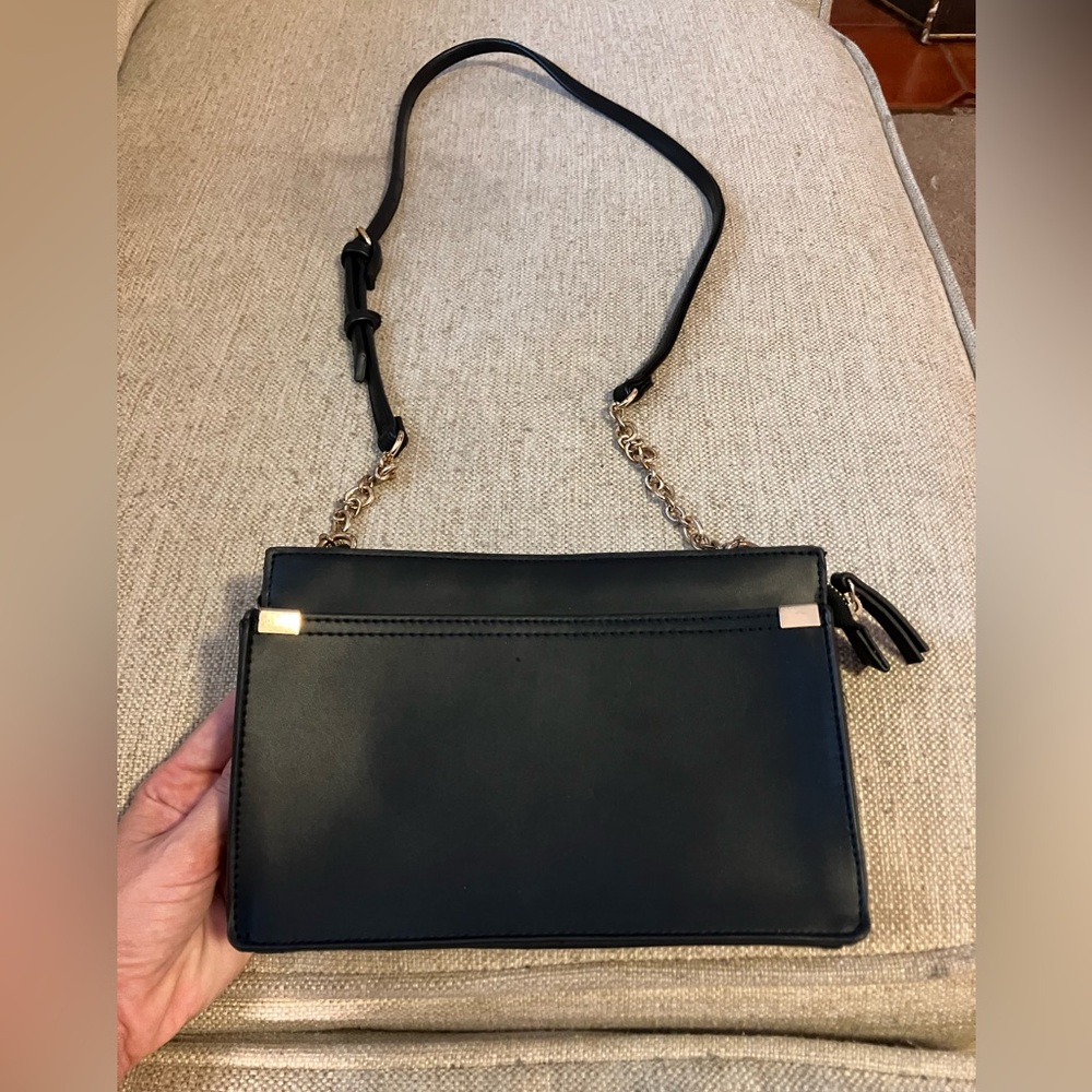 Black leather crossbody bag with gold chain accent - Picture 2 of 4